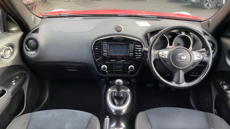 Nissan Juke 1.2 DiG-T N-Connecta 5dr Petrol Hatchback